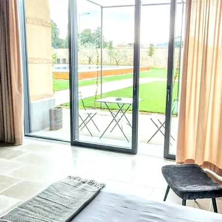 Апартаменты Elegant With Shared Pool Adro