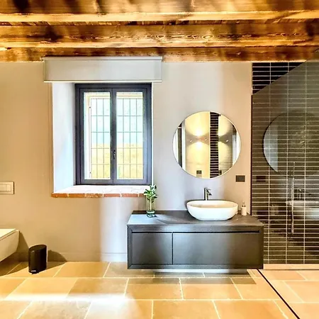 Elegant With Shared Pool